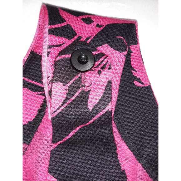 Carlisle Sleeveless Pink & Black Floral Print Back V-Neck Top 10 - Picture 3 of 6